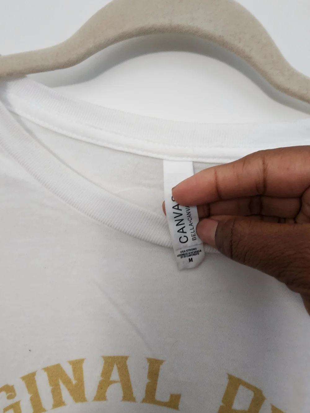 Vintage-Inspired White Graphic Tee - Original Playa